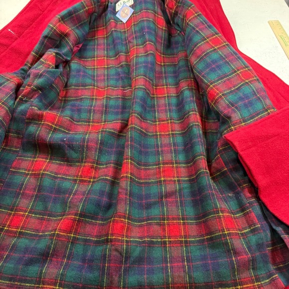 Red Hooded Women's Wool Coat - Picture 6 of 9